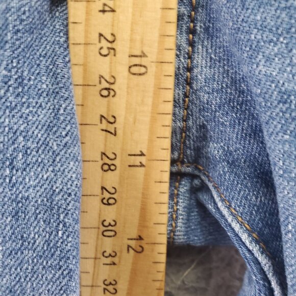 Levis Jeans Womens 28 Blue Wedgie Straight Stretch Button Fly Frayed Hem - Picture 9 of 14